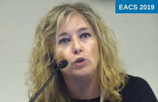 Catia Marzolini, coordinadora de la nueva sección sobre interacciones medicamentosas de las directrices, en la EACS 2019. Imagen: Gus Cairns 