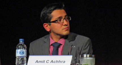 Amit Achhra, del Instituto Kirby Institute de Sydney, en su presentación en AIDS 2014. Foto: Liz Highleyman, hivandhepatitis.com.