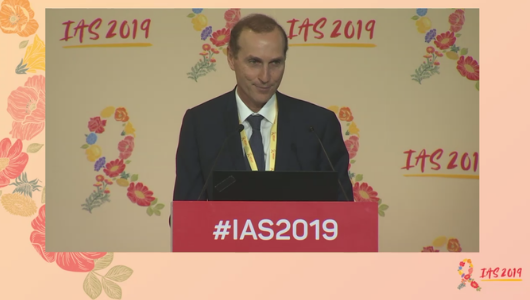  Imagen de la retransmisión en directo de Jean-Michel Molina, en la IAS 2019.