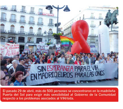 Foto: El pasado 29 de abril, más de 500 personas se concentraron en la madrileña Puerta del Sol para exigir más sensibilidad al Gobierno de la Comunidad respecto a los problemas asociados al VIH/sida.